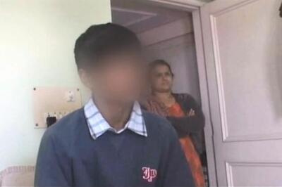 Boy loses eyesight after teacher slaps him: FIR