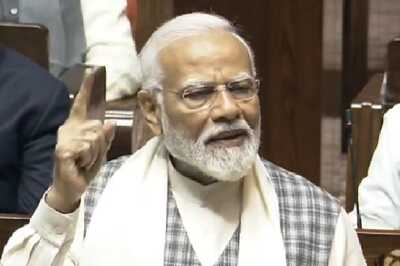 News18 Evening Digest: PM Modi Takes A Jibe at Rahul Gandhi, Calls Him 'Non-starter Yuvraj' and Other Top Stories