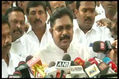 SC Rejects Dhinakaran's Claim For 'Pressure Cooker Symbol', Grants Allocation of Free Symbol