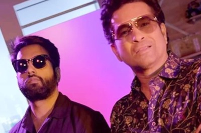 Yashraj Mukhate Vibes With Sachin Tendulkar in New Bop Celebrating Legend's 50th Birthday