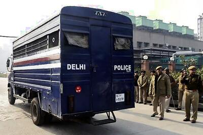 Delhi Police constable, who had gone missing, found dead
