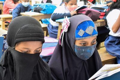 Kashmir School Courts Controversy After It Asks Teachers to Avoid Hijab and Let Students Interact ‘Freely’