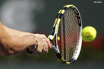 Electronic tennis racquet makes world debut