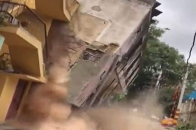 Watch | Narrow Escape for 50 People as 3-storey Building Comes Crashing in Bengaluru