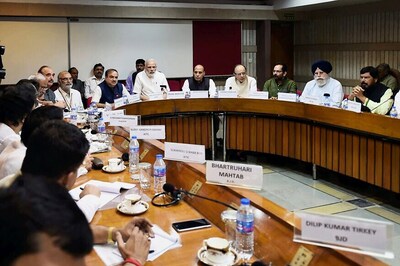 Cong Promises Not to Block Bills, Likely to Corner Govt on Arunachal, Kashmir