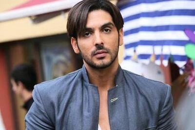 Priyadarshan is very demanding: Zayed Khan