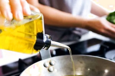 The Essential Trio: Nutritionist Recommends 3 Cooking Oils For A Healthier Diet
