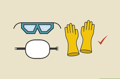 How to Clean Mold Off a Roof