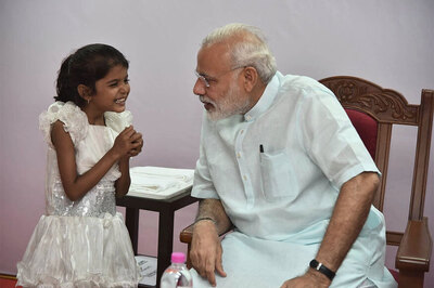 Narendra Modi Meets Girl Who Had Sought Help for Heart Surgery