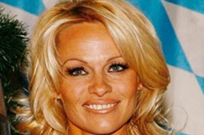 Baywatch to be turned into big screen comedy