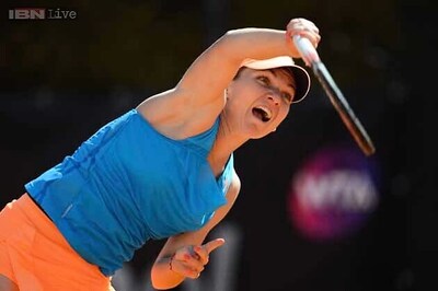 Simona Halep advances to second round at French Open