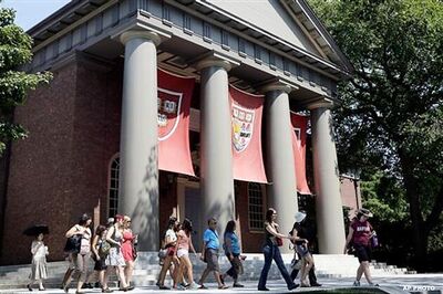Harvard to adopt student honesty pledge