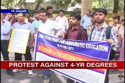 DU teachers protest at Sonia's home over 4-yr undergraduate programme