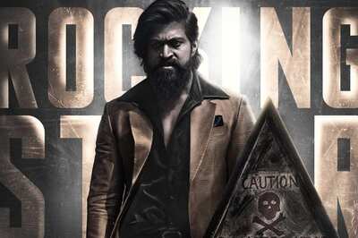 Yash Is 'Dangerously' Intense in KGF Chapter 2 New Poster; Prashanth Neel Confirms April 14 Release