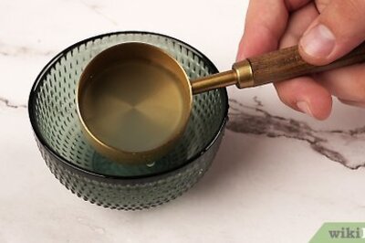 How to Clean Oil‐Based Paint