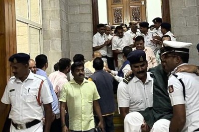 Karnataka Assembly: 10 BJP MLAs Suspended As Papers Flung at Chair; CM Calls It 'Hooliganism'