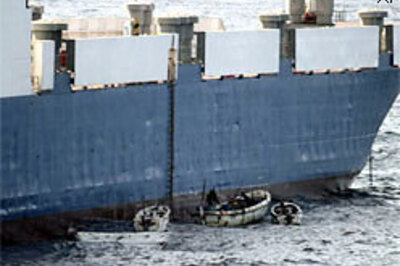 US tightens vigil on ship hijacked by pirates