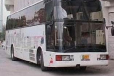 Lahore attack: TV footage shows terrorists fleeing