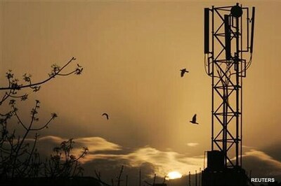 Telecom Department invites application for 2G spectrum auction starting from January 23