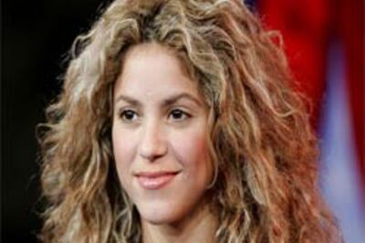 Shakira rocks Mexico in free concert