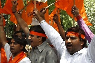 VHP, Bajrang Dal ‘Religious Militant Organisations’, Says CIA’s World Factbook