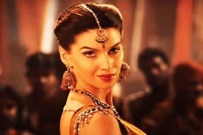 Baahubali Star Scarlett Wilson Slaps An Actor For Misbehaving With Her