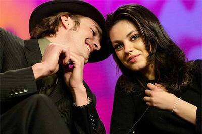 Ashton Kutcher plans space honeymoon with Mila Kunis