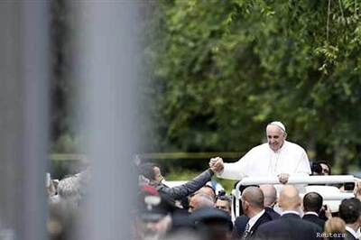 Pope leads Catholics in first worldwide 'Holy Hour'