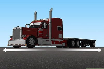 How to Tie Down a Car on a Trailer