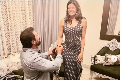 Pooja Batra Shares Romantic Throwback Picture of Nawwab Shah Proposing to Her at Home