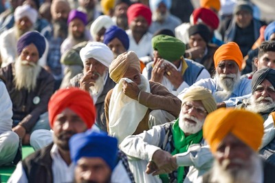 Govt Again Invites Farmer Unions for Talks, Says it Won't Be Logical to Discuss MSP-related Demand