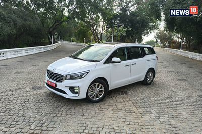 Auto Expo 2020: Kia Carnival Premium MPV Launched in India at Rs 24.95 Lakh