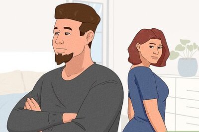 18 Ways You Can Tell He's Done with Your Relationship