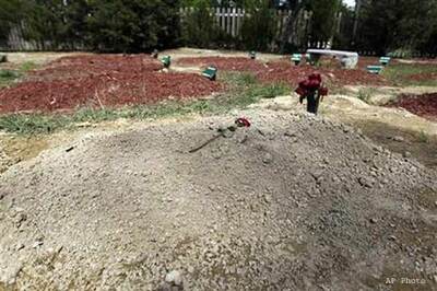 Boston bombing suspect buried in Virginia cemetery