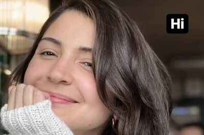 Anushka Sharma Says 'Hi' to Fans With Her Million-dollar Smile from England; See Pics