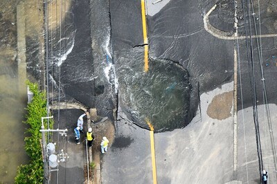 Japan's Deadly Earthquake Destroys 2 of The World's Most Powerful Microscopes