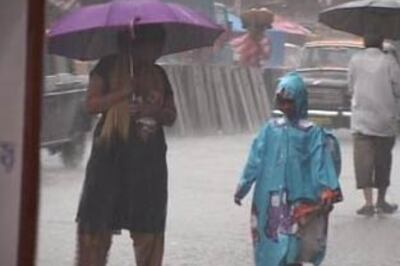 Monsoon hits Mumbai, claims 4 lives in Bhopal