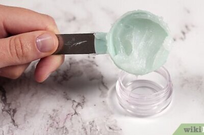 How to Make Lip Balm with Petroleum Jelly