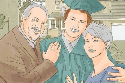 How to Become an Auto Insurance Adjuster