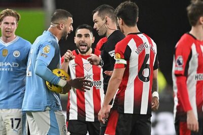 Nothing Happened: Pep Guardiola's Take on the Confrontation Between Kyle Walker and Neal Maupay