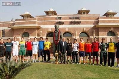 Nation celebrates hockey wizard Major Dhyan Chand's 109th birthday