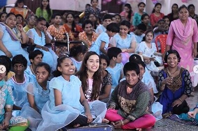 Shraddha Kapoor Celebrates Birthday at NGO, Tiger Shroff Surprises Her with Flash Mob