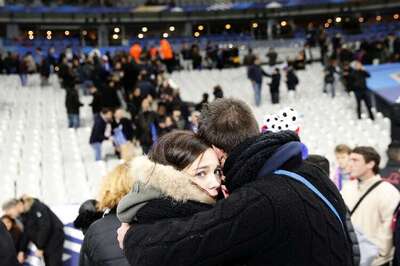 Disneyland Paris closed to public after Paris terror attacks