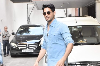 Sidharth Malhotra Already Back To Work After Marrying Kiara Advani, Paparazzo Tells Him 'Shaadi Ke Baad...'