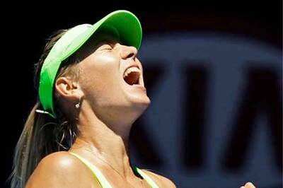 Sharapova cruises into Australian Open semis