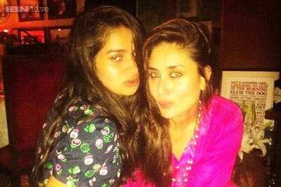 Snapshot: Kareena Kapoor throws a bash for friends Amrita Arora, Karan Johar