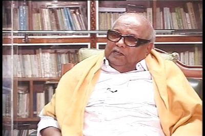 Karunanidhi to visit cyclone-hit areas on Wed