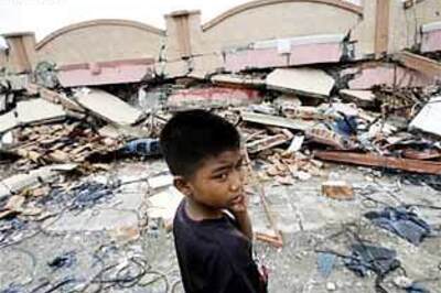 38 injured as 6.7 magnitude quake hits Indonesia