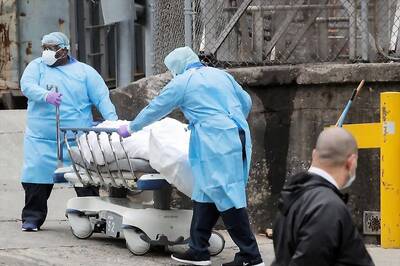 New York Governor Begs for Help as 'Staggering' Coronavirus Death Toll Climbs to 1,200