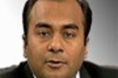 Chat @ 4: PM indisposed: Is UPA headed for a successor?